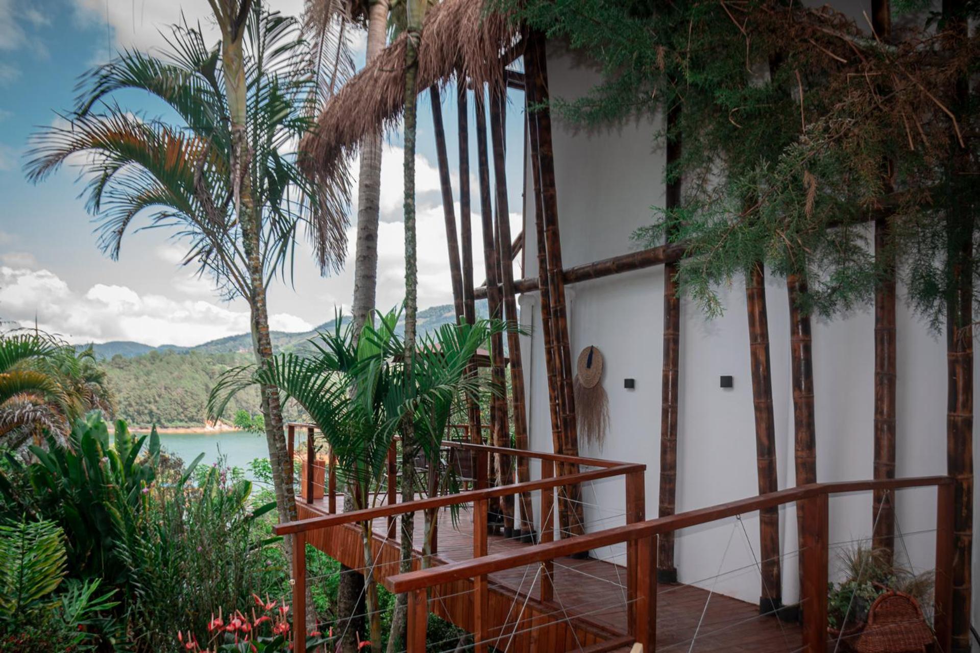 Ibuku Hotel Guatape - Chalets Экстерьер фото