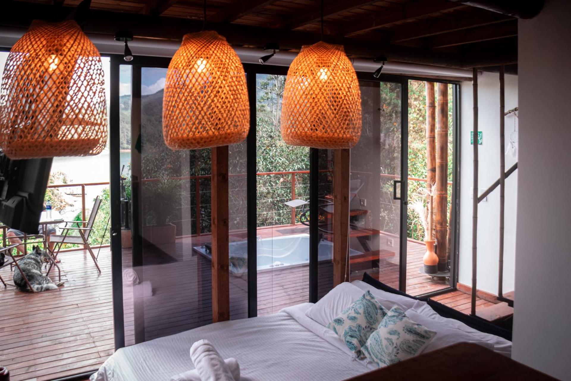Ibuku Hotel Guatape - Chalets Экстерьер фото