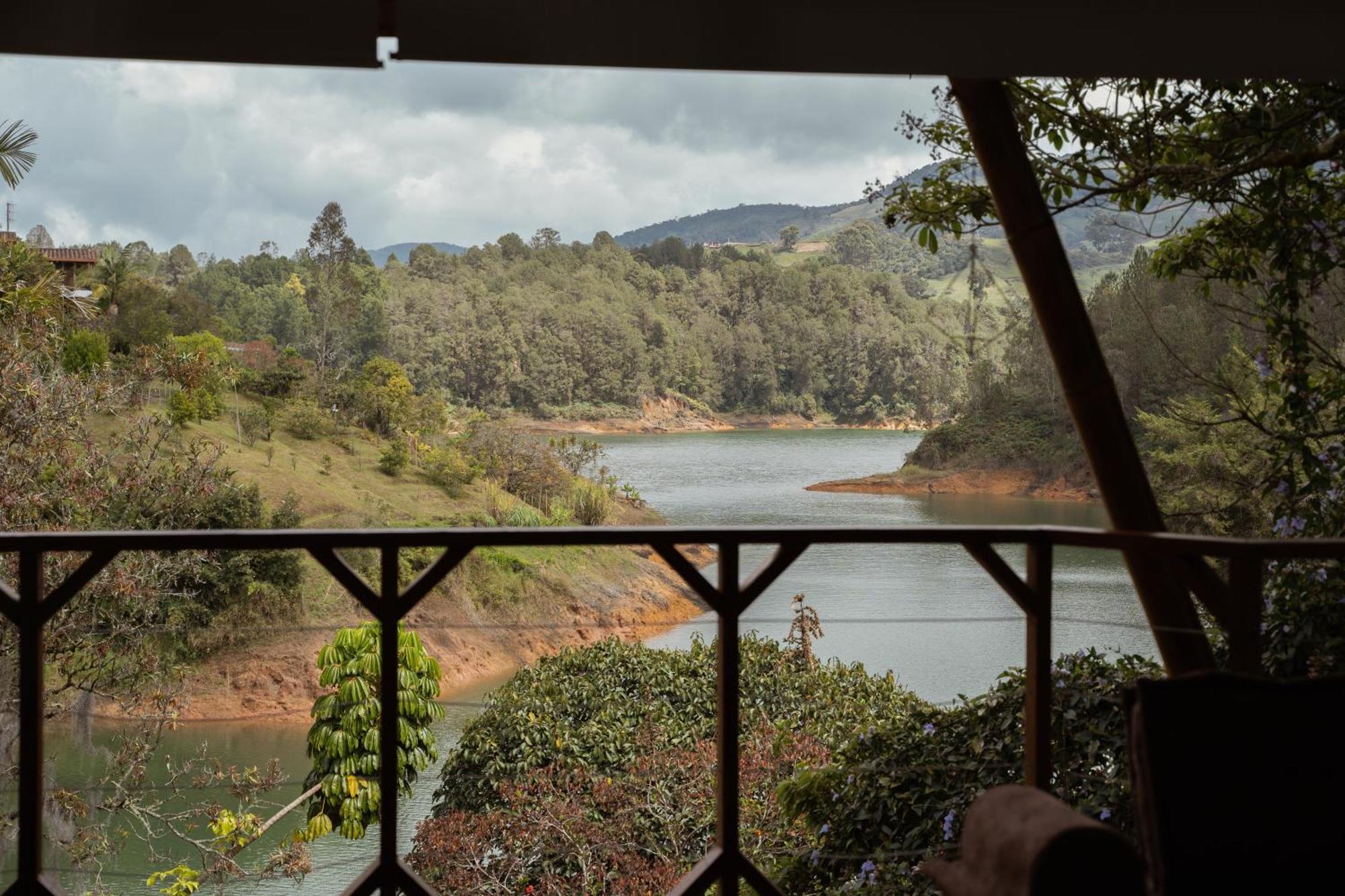 Ibuku Hotel Guatape - Chalets Номер фото
