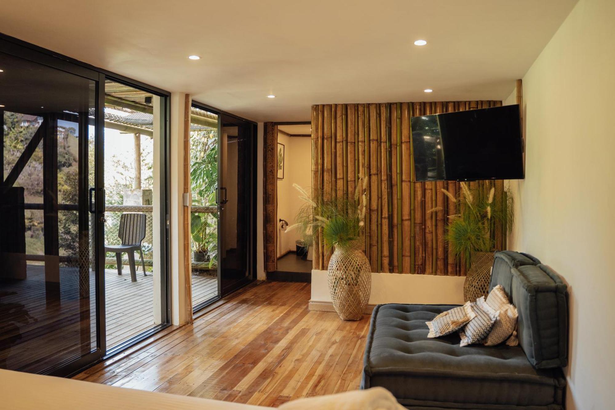 Ibuku Hotel Guatape - Chalets Номер фото